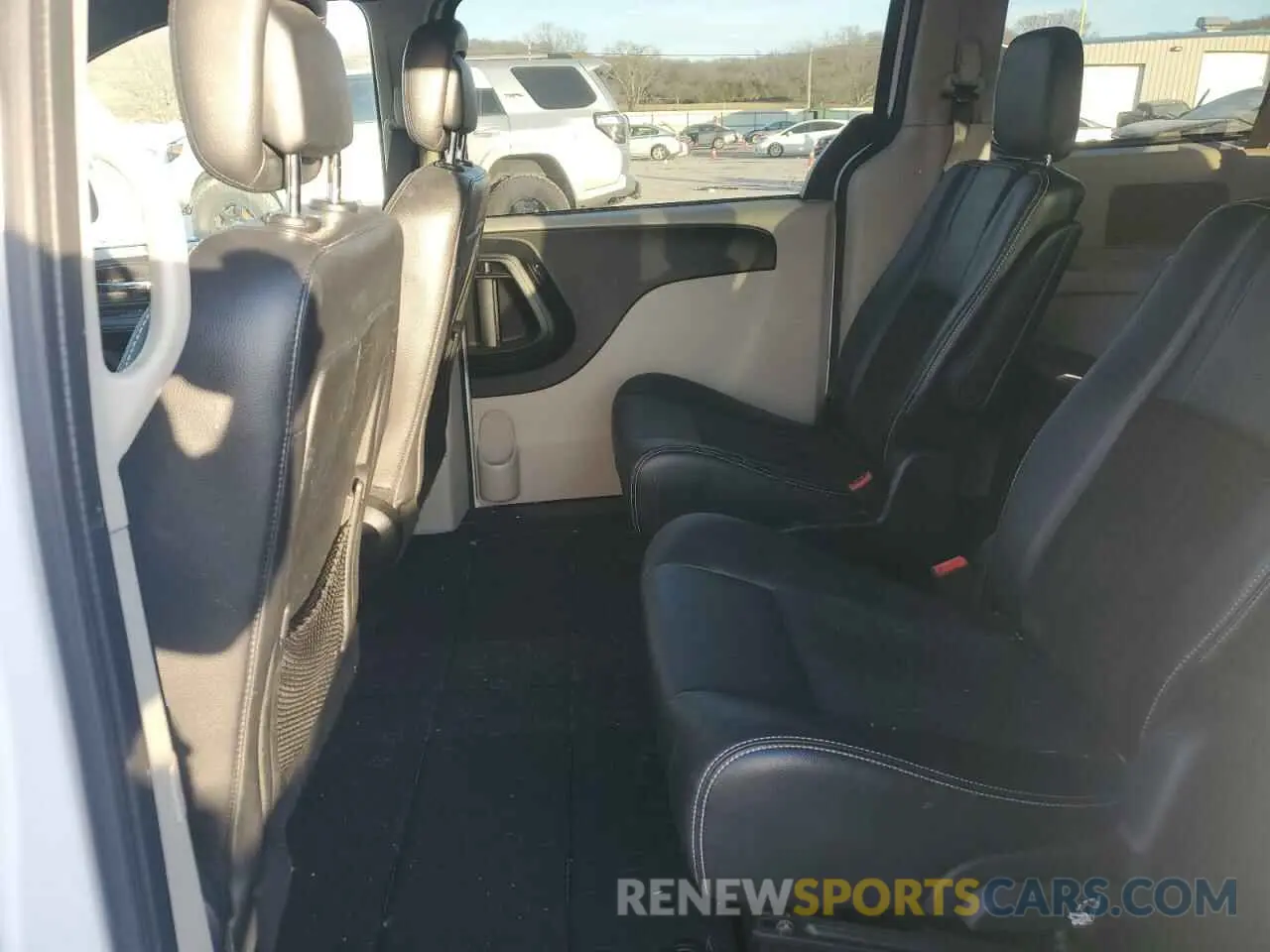 11 fotografías del automóvil dañado 2C4RDGCG1KR513151 DODGE CARAVAN 2019