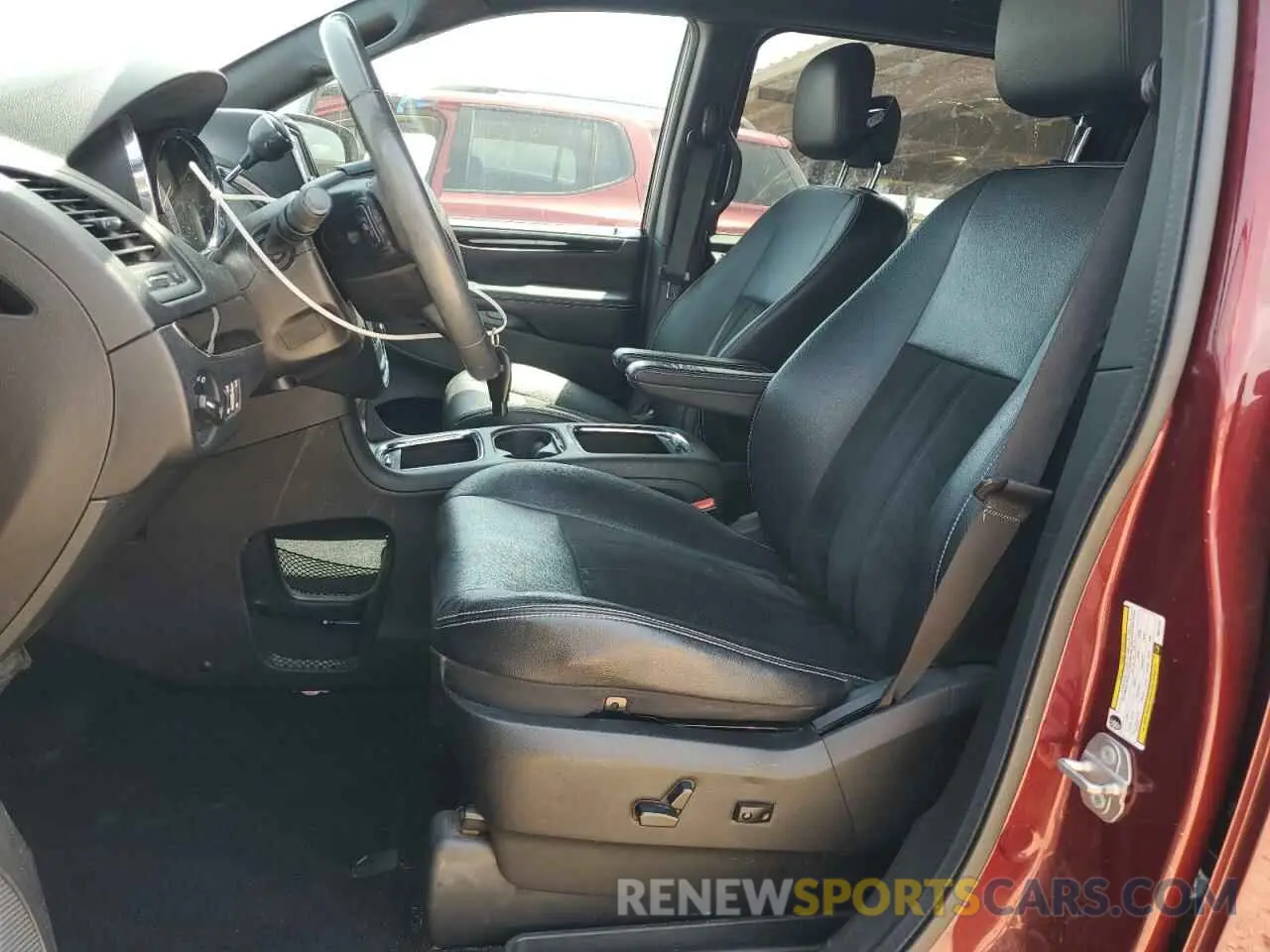 7 fotografías del automóvil dañado 2C4RDGCG1KR617414 DODGE CARAVAN 2019