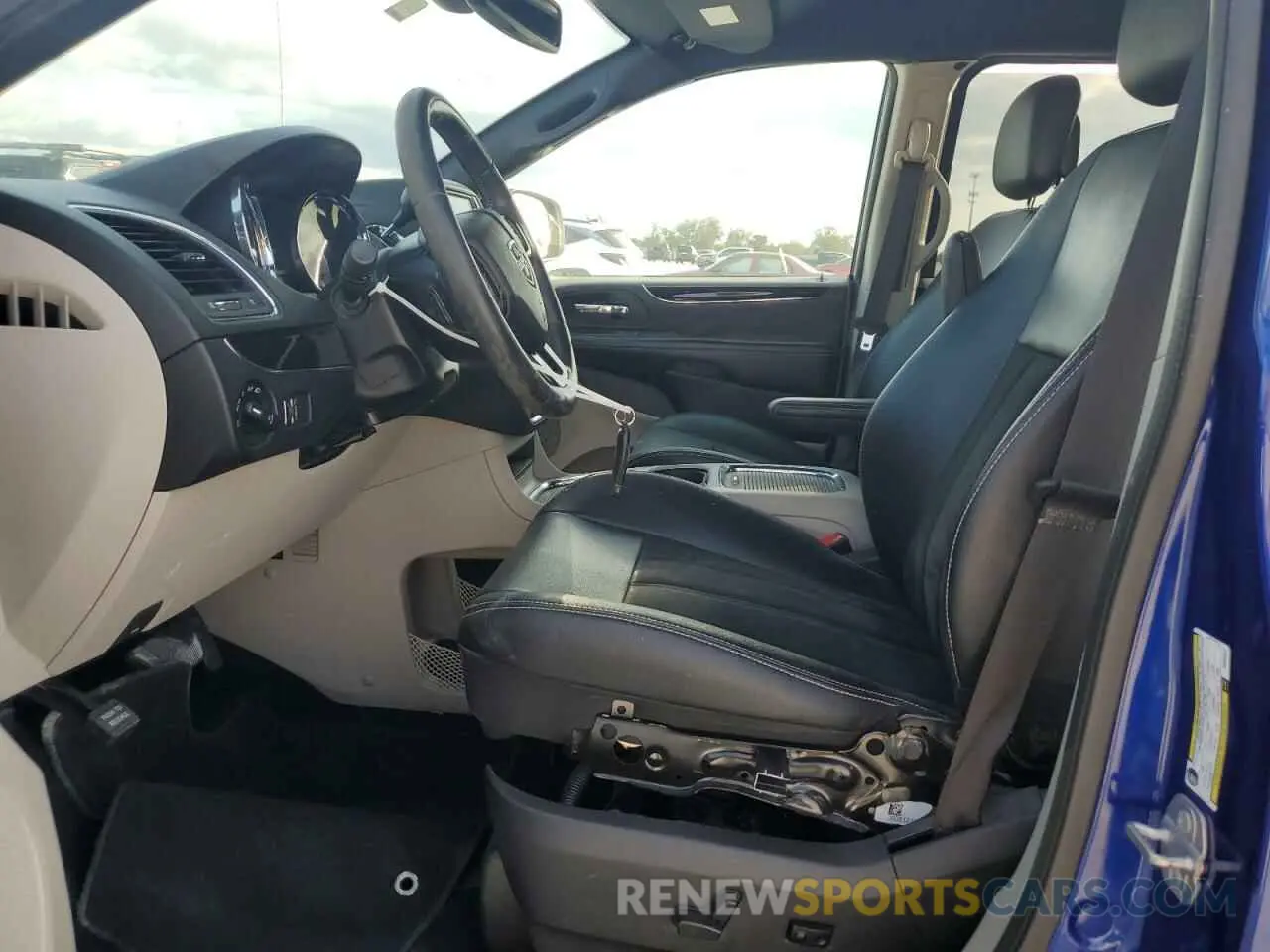 7 fotografías del automóvil dañado 2C4RDGCG1KR699547 DODGE CARAVAN 2019