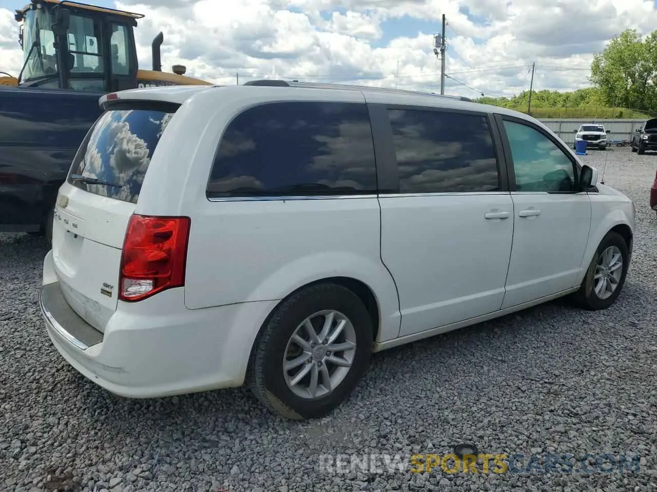 3 fotografías del automóvil dañado 2C4RDGCG1KR754854 DODGE CARAVAN 2019