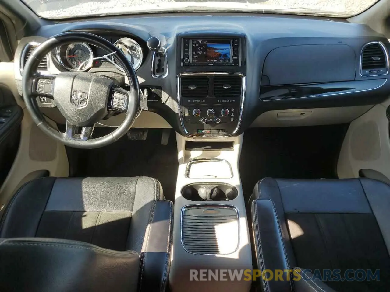 8 fotografías del automóvil dañado 2C4RDGCG1KR800313 DODGE CARAVAN 2019