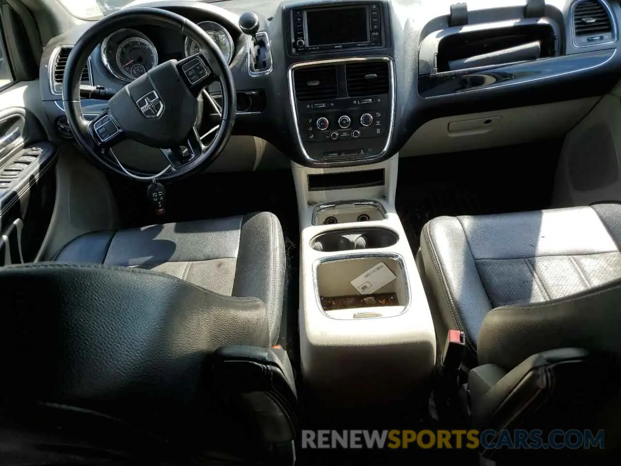 8 fotografías del automóvil dañado 2C4RDGCG2KR802300 DODGE CARAVAN 2019