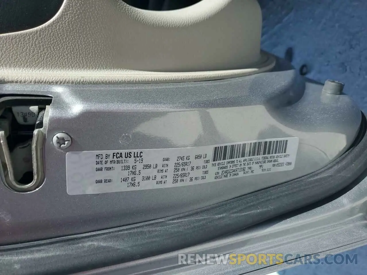 13 fotografías del automóvil dañado 2C4RDGCG4KR713182 DODGE CARAVAN 2019