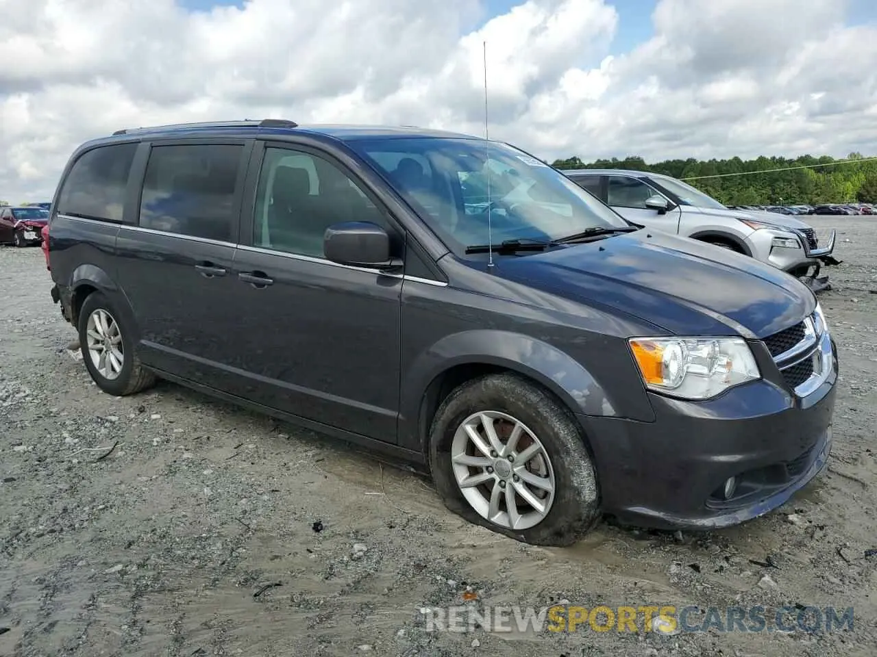 4 fotografías del automóvil dañado 2C4RDGCG4KR774483 DODGE CARAVAN 2019