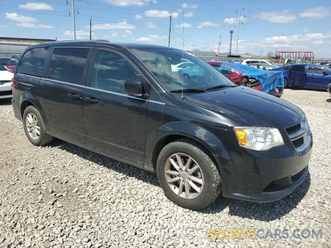 4 fotografías del automóvil dañado 2C4RDGCG5KR562319 DODGE CARAVAN 2019