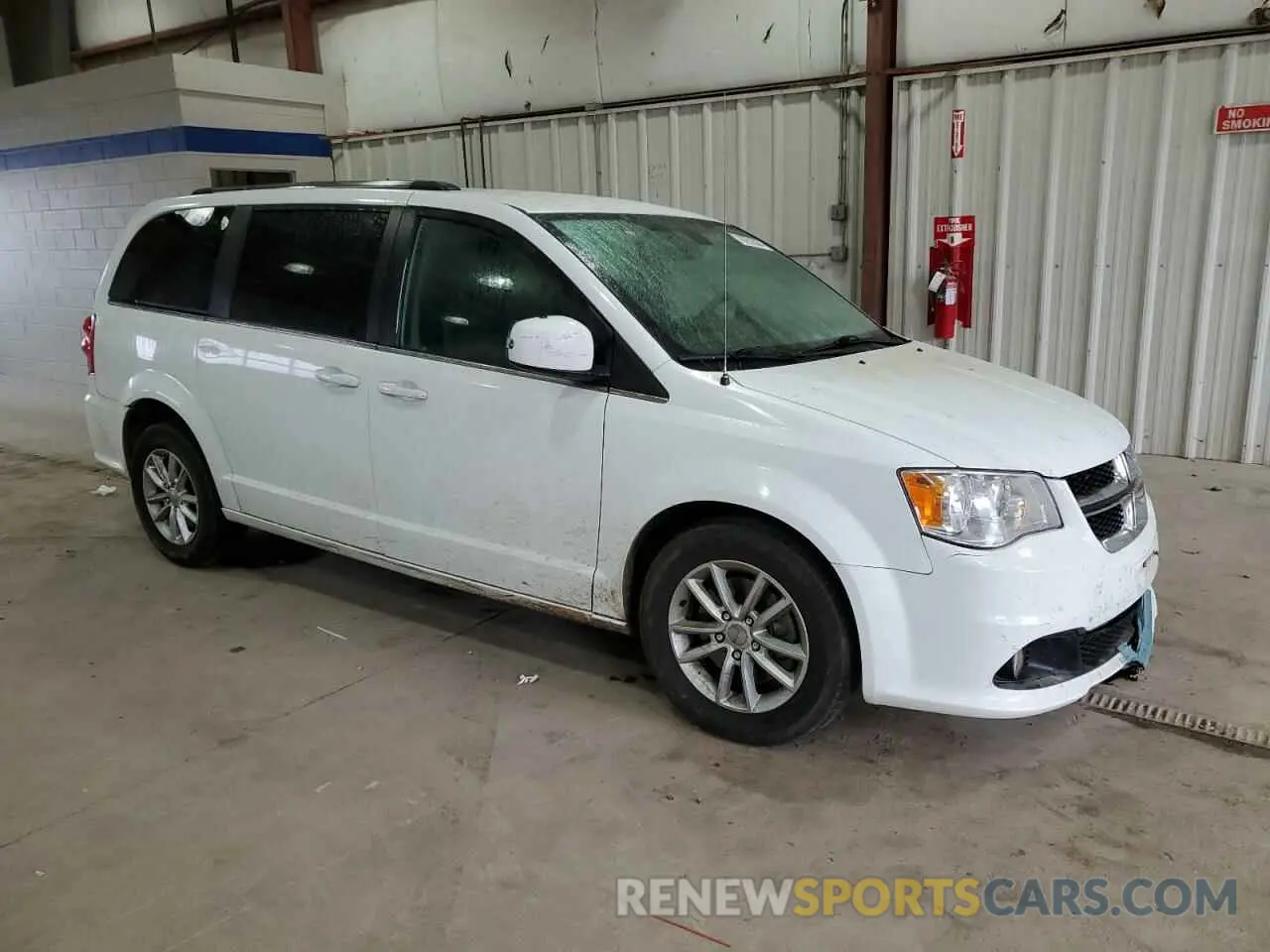 4 fotografías del automóvil dañado 2C4RDGCG5KR674103 DODGE CARAVAN 2019