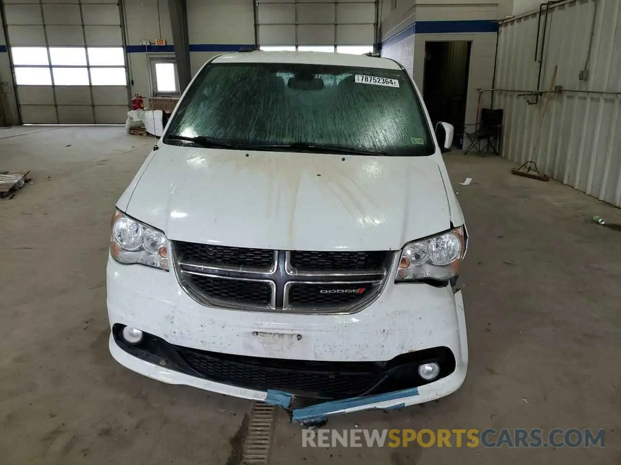 5 fotografías del automóvil dañado 2C4RDGCG5KR674103 DODGE CARAVAN 2019