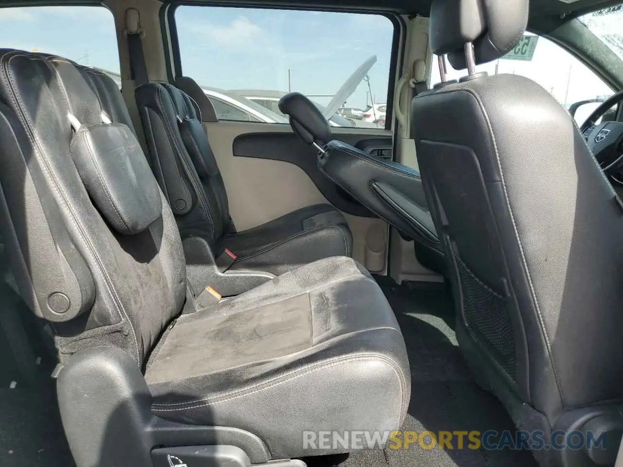 11 fotografías del automóvil dañado 2C4RDGCG5KR776274 DODGE CARAVAN 2019