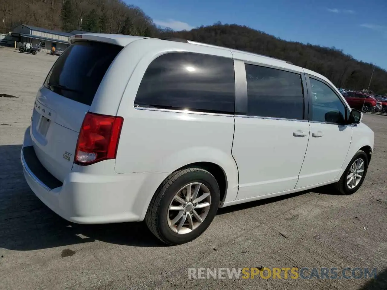 3 fotografías del automóvil dañado 2C4RDGCG6KR632328 DODGE CARAVAN 2019