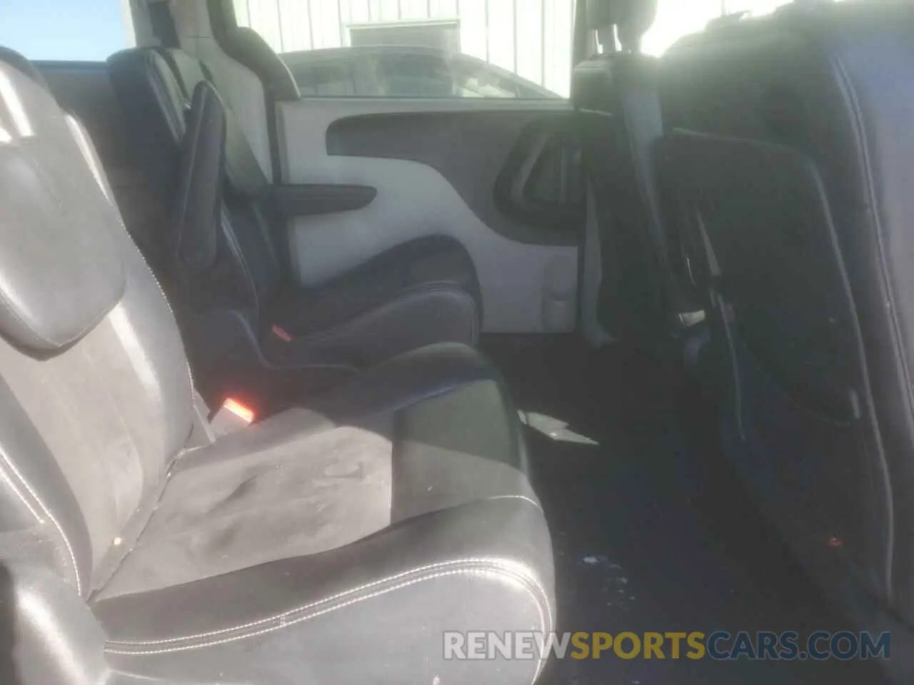 11 fotografías del automóvil dañado 2C4RDGCG6KR725253 DODGE CARAVAN 2019