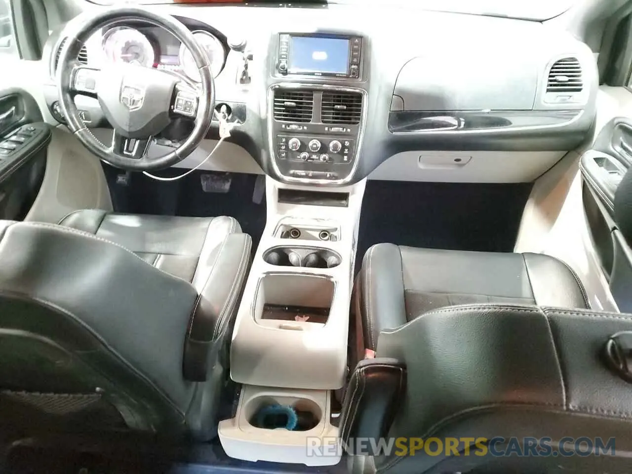 8 fotografías del automóvil dañado 2C4RDGCG6KR774856 DODGE CARAVAN 2019