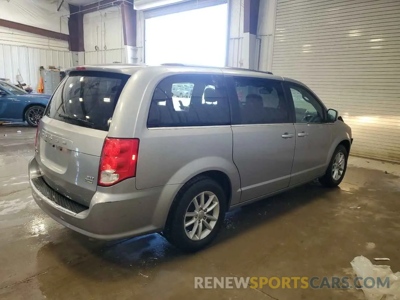 3 fotografías del automóvil dañado 2C4RDGCG7KR692392 DODGE CARAVAN 2019
