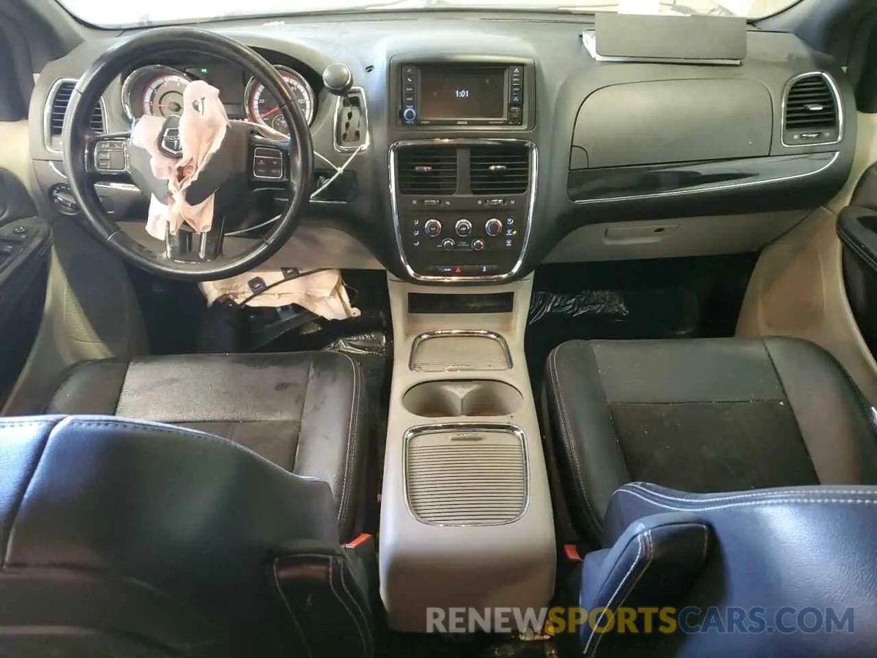 8 fotografías del automóvil dañado 2C4RDGCG7KR692392 DODGE CARAVAN 2019