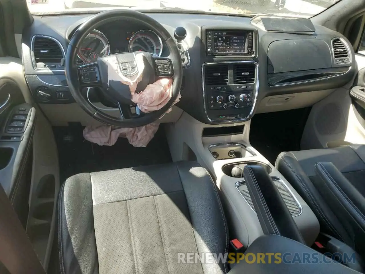 8 fotografías del automóvil dañado 2C4RDGCG7KR701351 DODGE CARAVAN 2019