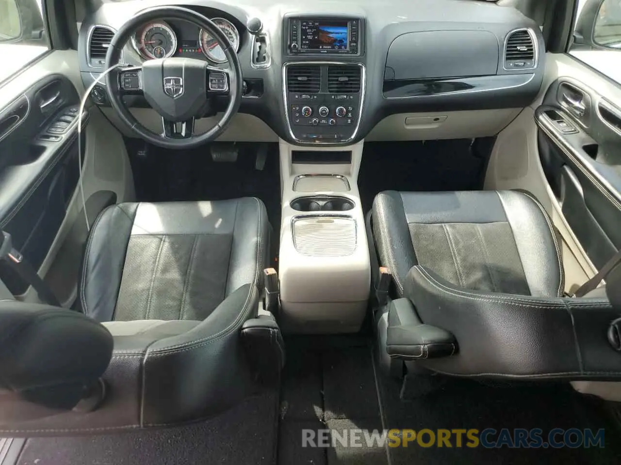 8 fotografías del automóvil dañado 2C4RDGCG7KR753109 DODGE CARAVAN 2019