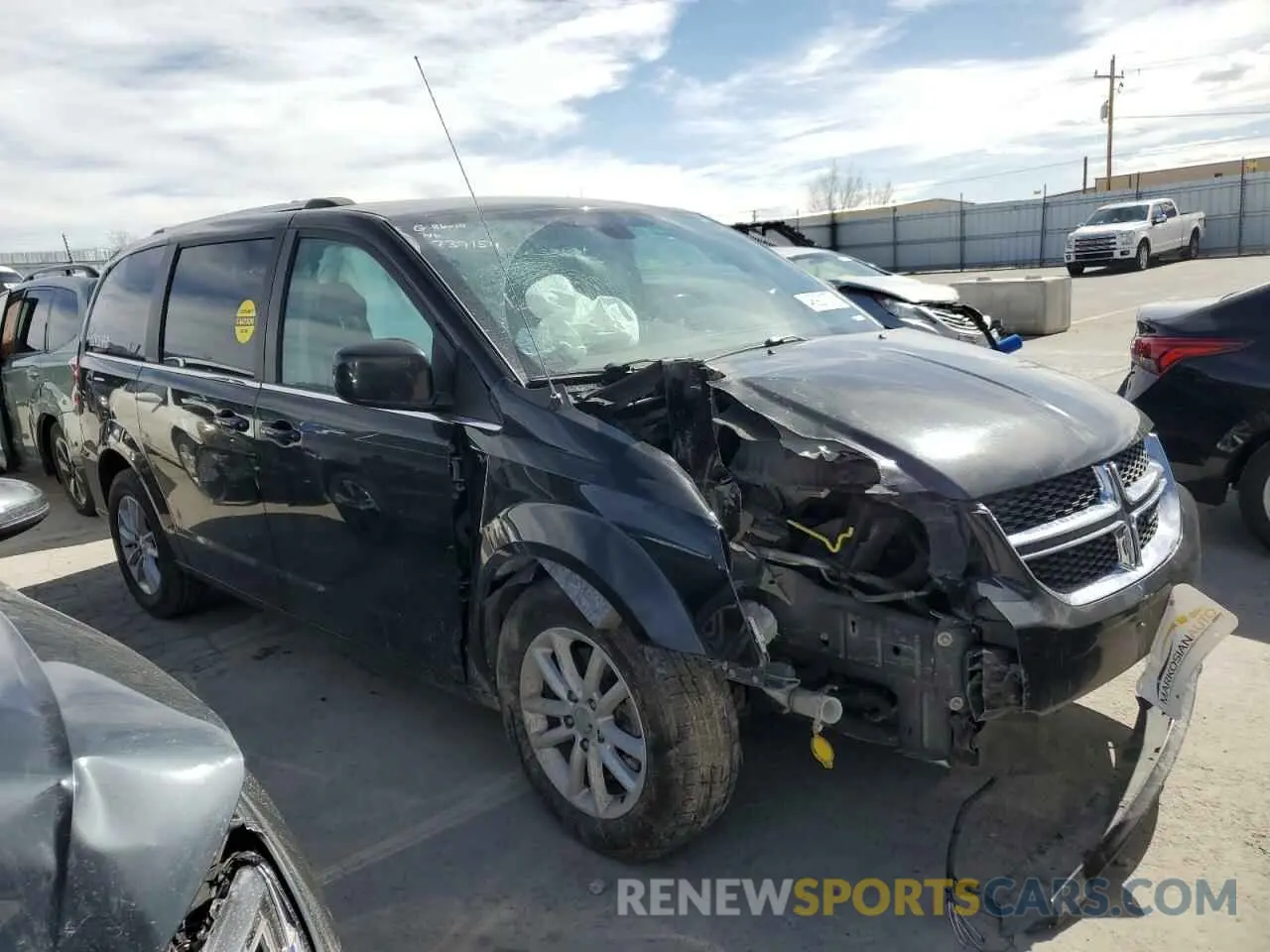 4 fotografías del automóvil dañado 2C4RDGCG8KR739154 DODGE CARAVAN 2019
