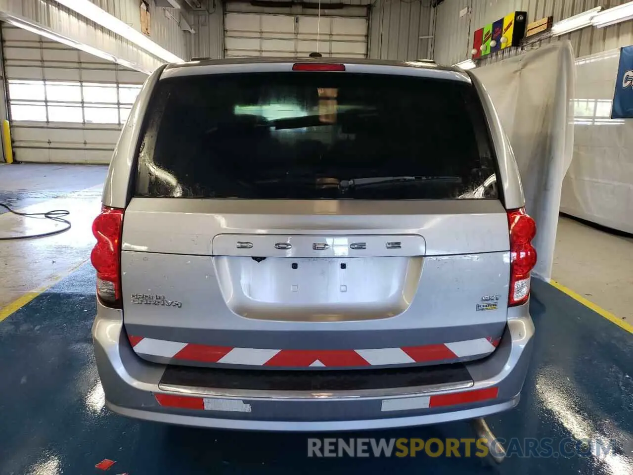 6 fotografías del automóvil dañado 2C4RDGCG9KR661466 DODGE CARAVAN 2019