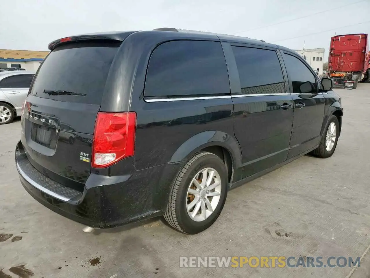 3 fotografías del automóvil dañado 2C4RDGCG9KR662312 DODGE CARAVAN 2019