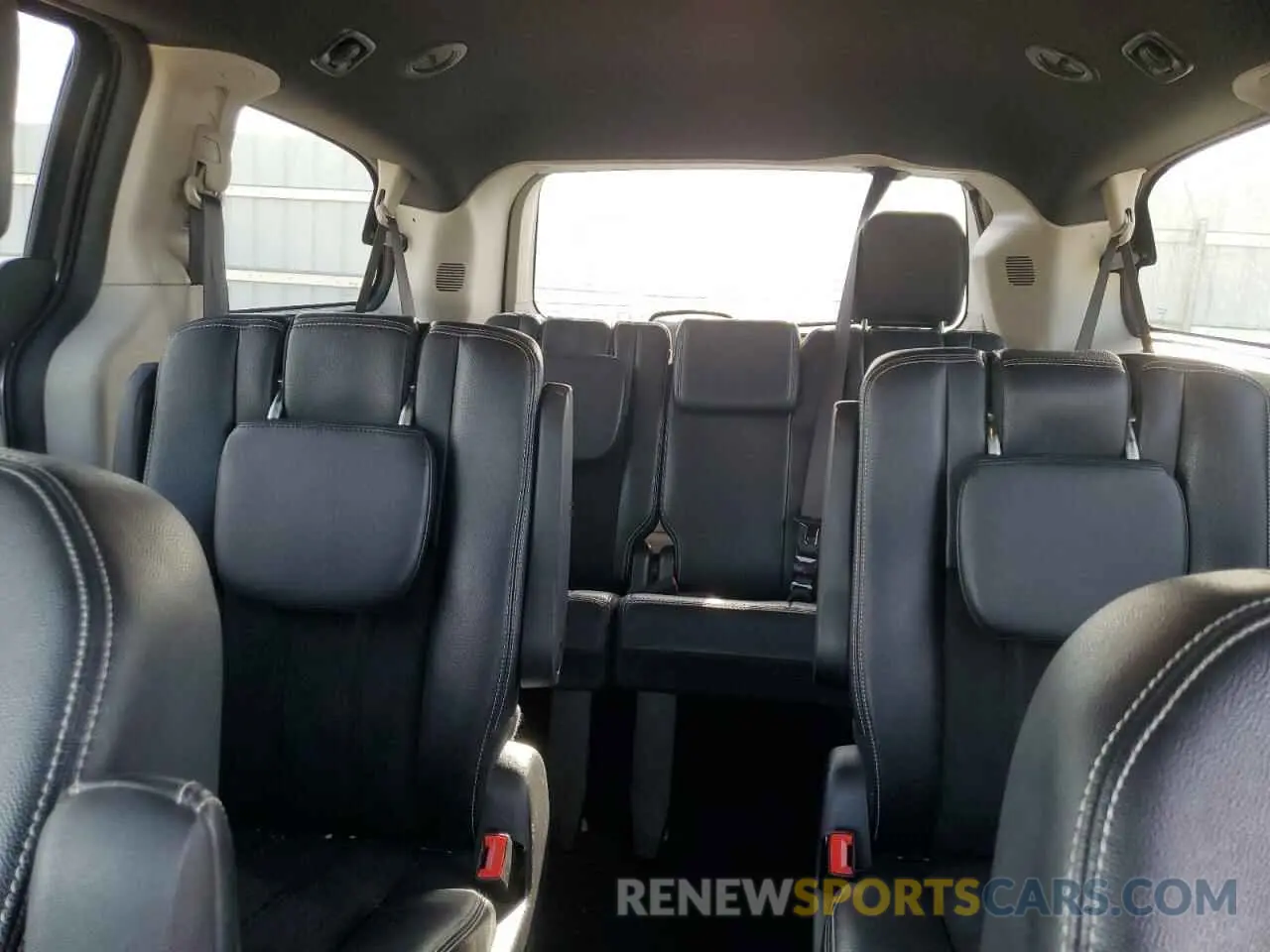 10 fotografías del automóvil dañado 2C4RDGCG9KR753306 DODGE CARAVAN 2019