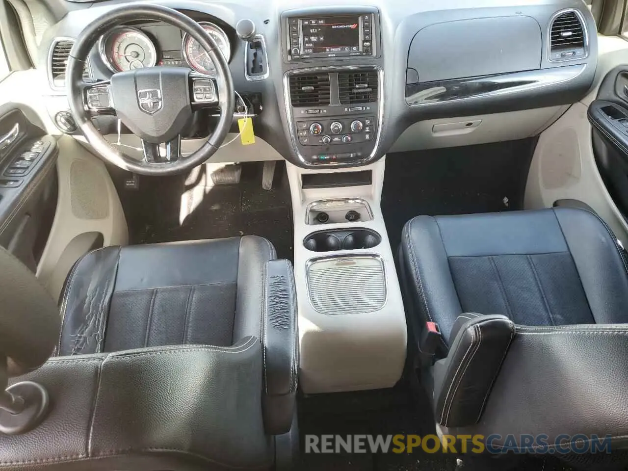 8 fotografías del automóvil dañado 2C4RDGCG9KR753306 DODGE CARAVAN 2019