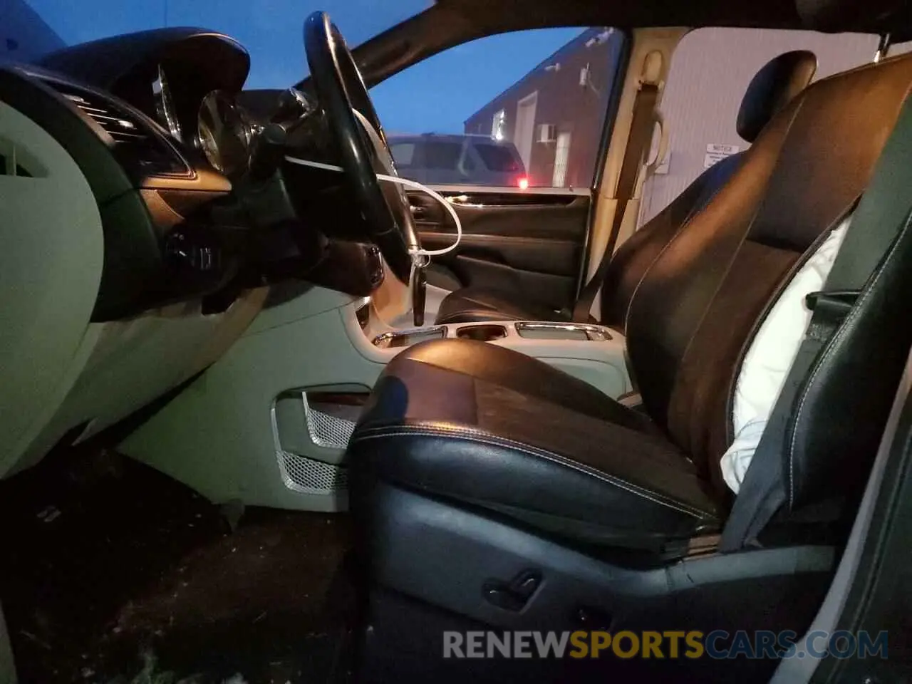 7 fotografías del automóvil dañado 2C4RDGCGXKR694881 DODGE CARAVAN 2019