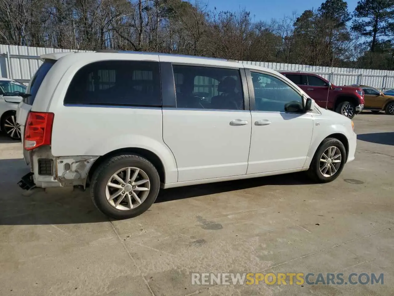 3 fotografías del automóvil dañado 2C4RDGCGXKR790297 DODGE CARAVAN 2019