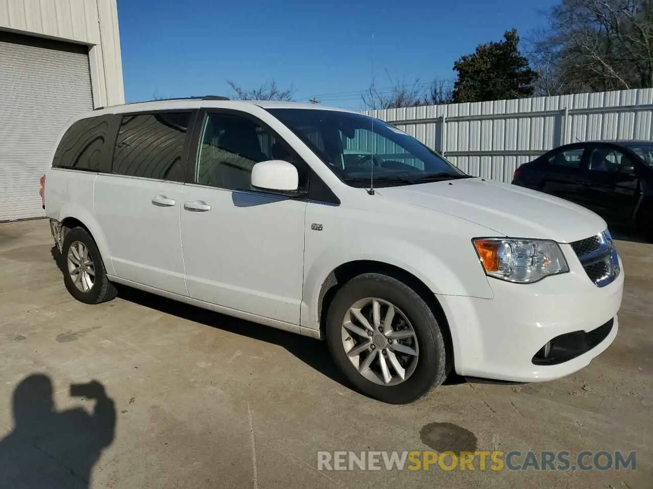 4 fotografías del automóvil dañado 2C4RDGCGXKR790297 DODGE CARAVAN 2019