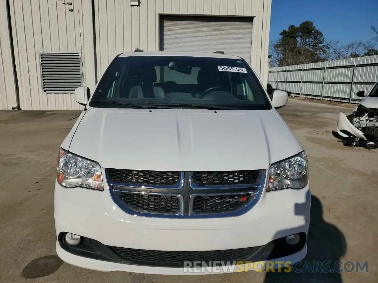 5 fotografías del automóvil dañado 2C4RDGCGXKR790297 DODGE CARAVAN 2019