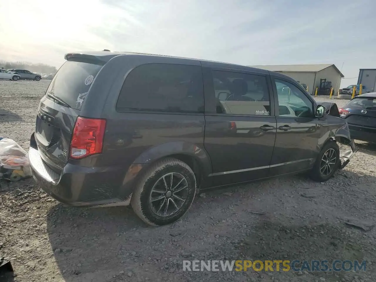 3 fotografías del automóvil dañado 2C4RDGEG0KR571006 DODGE CARAVAN 2019