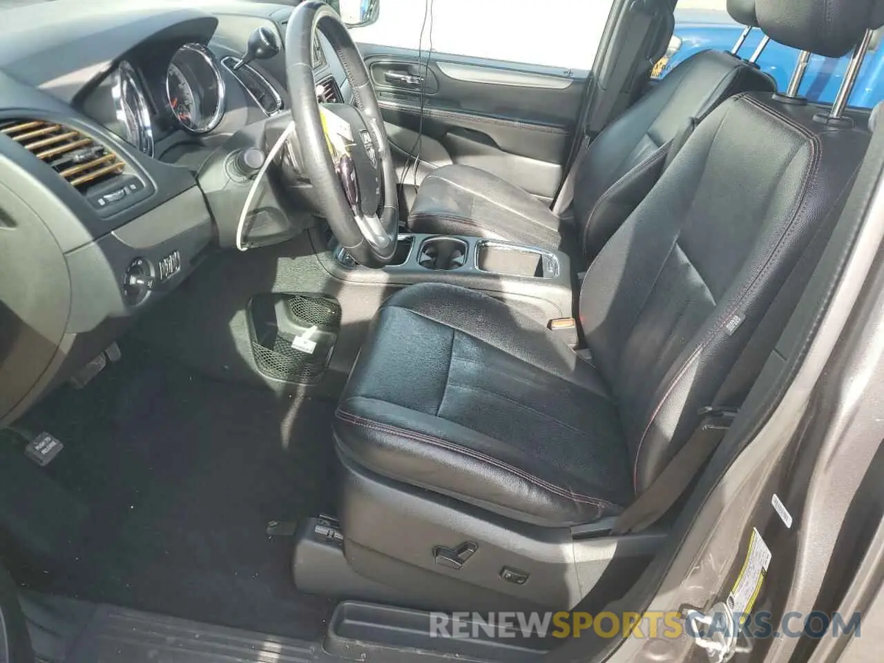 7 fotografías del automóvil dañado 2C4RDGEG0KR571006 DODGE CARAVAN 2019