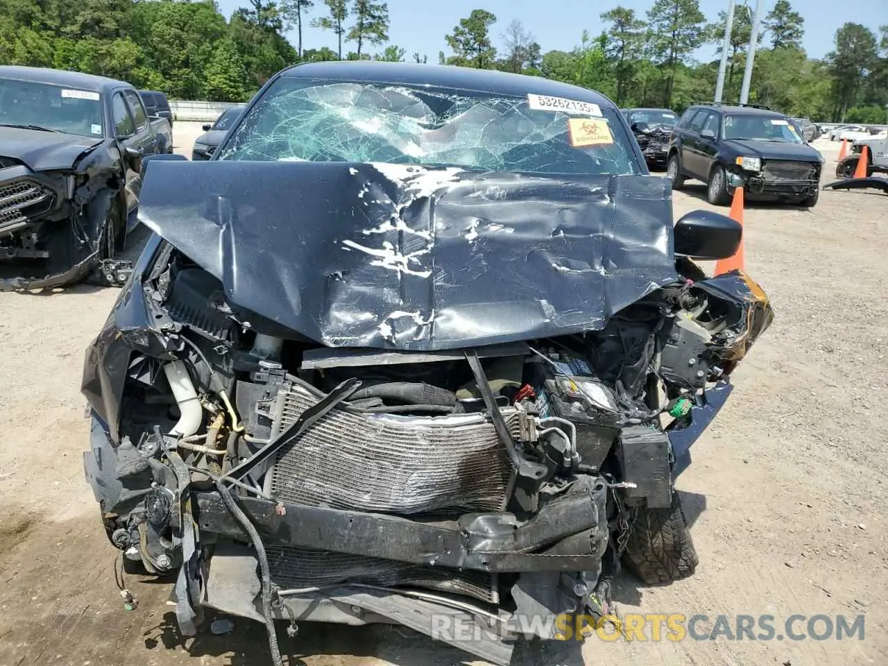 5 fotografías del automóvil dañado 2C4RDGEG0KR670375 DODGE CARAVAN 2019