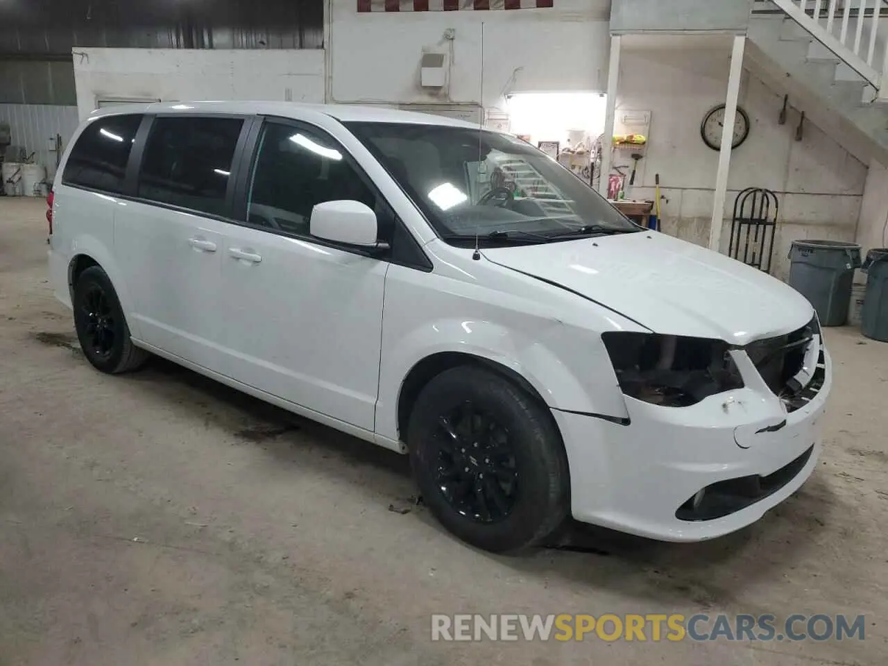4 fotografías del automóvil dañado 2C4RDGEG1KR769111 DODGE CARAVAN 2019