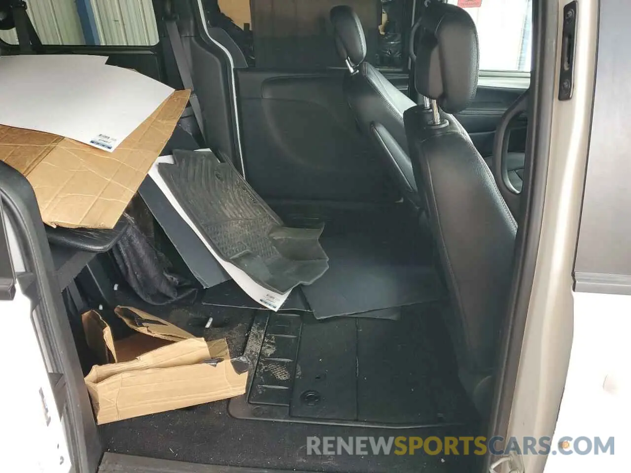 11 fotografías del automóvil dañado 2C4RDGEG2KR537956 DODGE CARAVAN 2019
