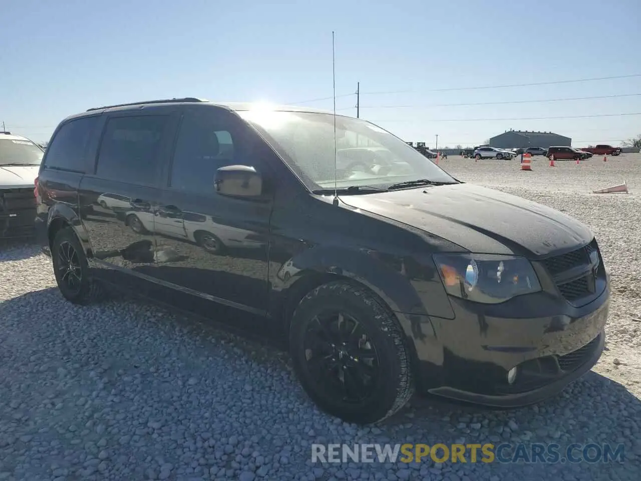 4 fotografías del automóvil dañado 2C4RDGEG2KR694788 DODGE CARAVAN 2019