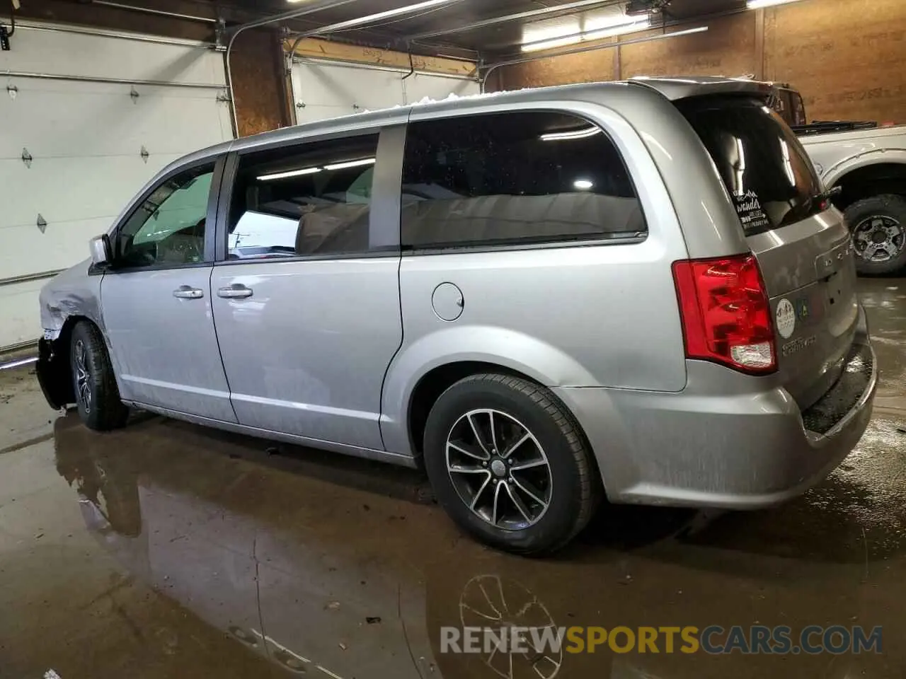 2 fotografías del automóvil dañado 2C4RDGEG3KR529493 DODGE CARAVAN 2019