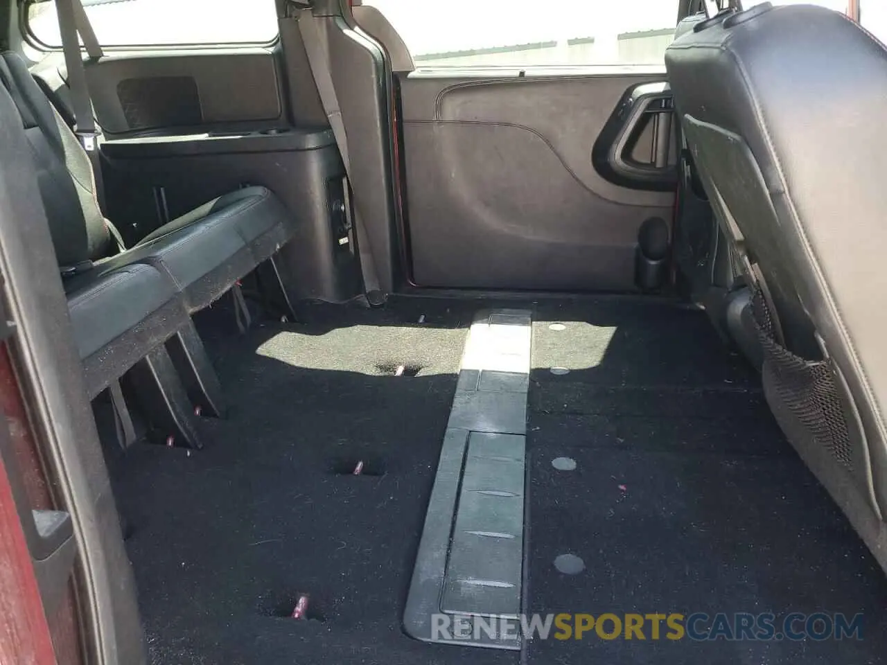 11 fotografías del automóvil dañado 2C4RDGEG3KR538291 DODGE CARAVAN 2019