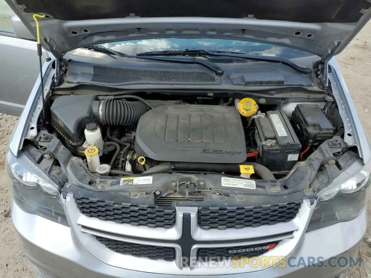 13 fotografías del automóvil dañado 2C4RDGEG3KR647656 DODGE CARAVAN 2019