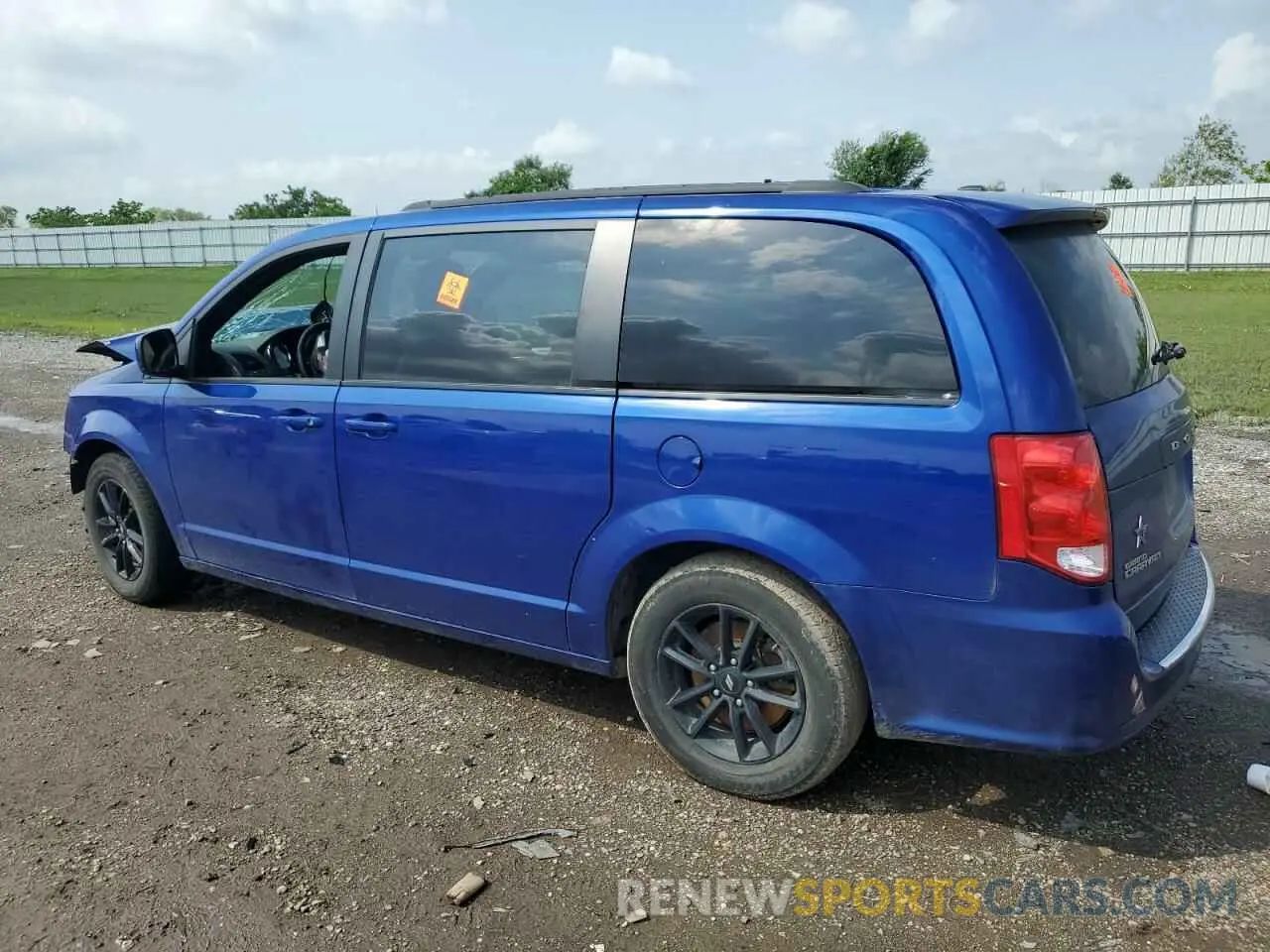 2 fotografías del automóvil dañado 2C4RDGEG3KR717446 DODGE CARAVAN 2019
