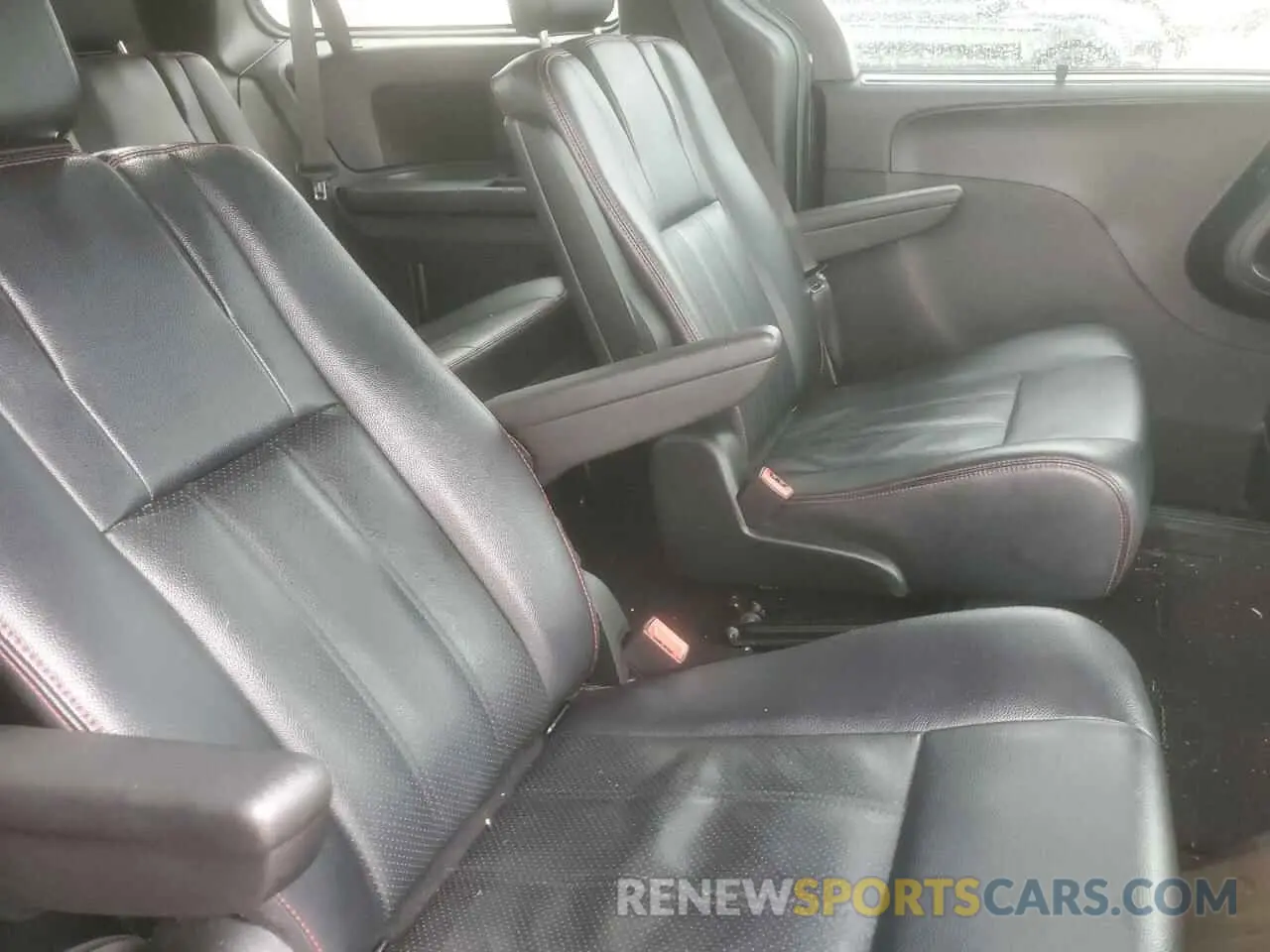 10 fotografías del automóvil dañado 2C4RDGEG4KR533939 DODGE CARAVAN 2019