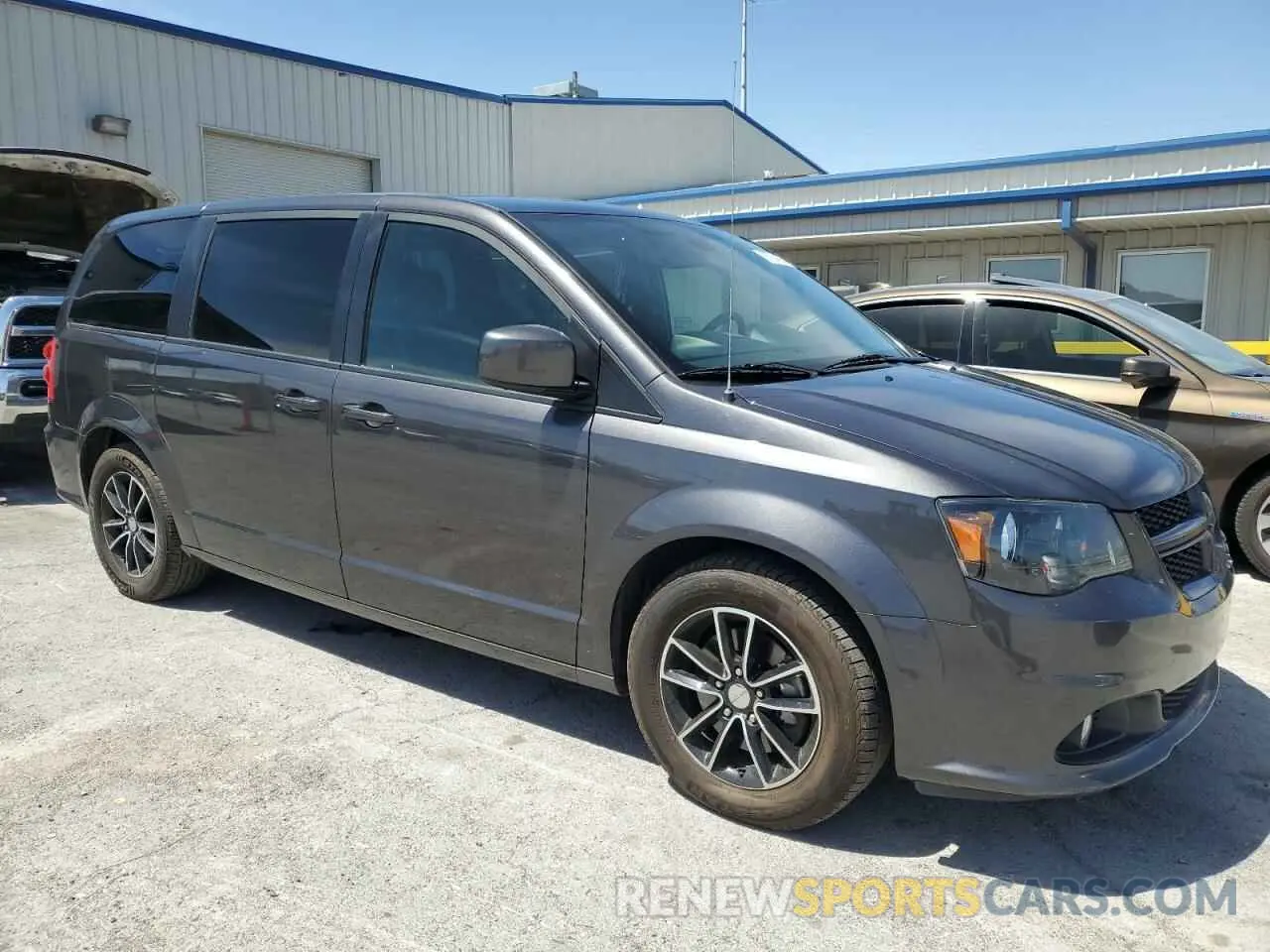 4 fotografías del automóvil dañado 2C4RDGEG4KR536257 DODGE CARAVAN 2019