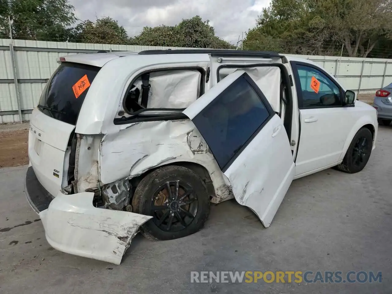 3 fotografías del automóvil dañado 2C4RDGEG4KR690709 DODGE CARAVAN 2019