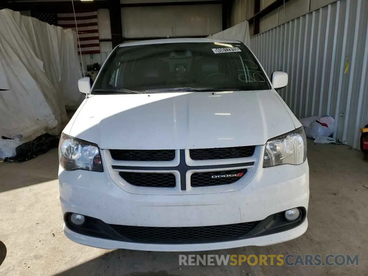 5 fotografías del automóvil dañado 2C4RDGEG5KR571339 DODGE CARAVAN 2019