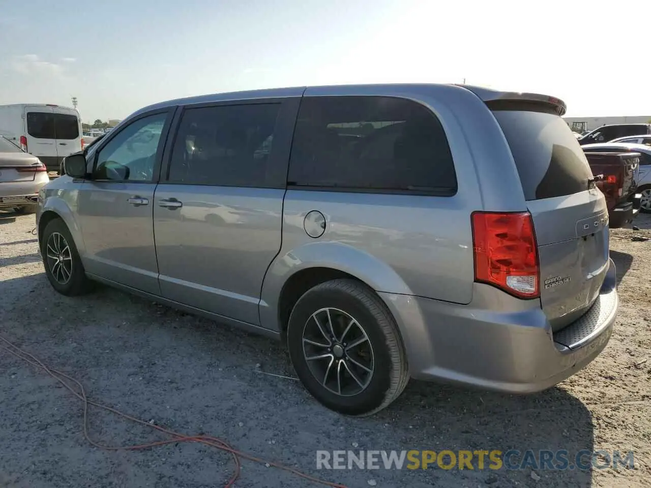 2 fotografías del automóvil dañado 2C4RDGEG5KR617980 DODGE CARAVAN 2019