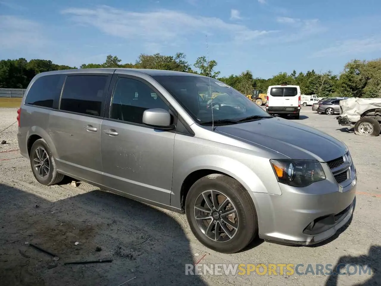4 fotografías del automóvil dañado 2C4RDGEG5KR617980 DODGE CARAVAN 2019