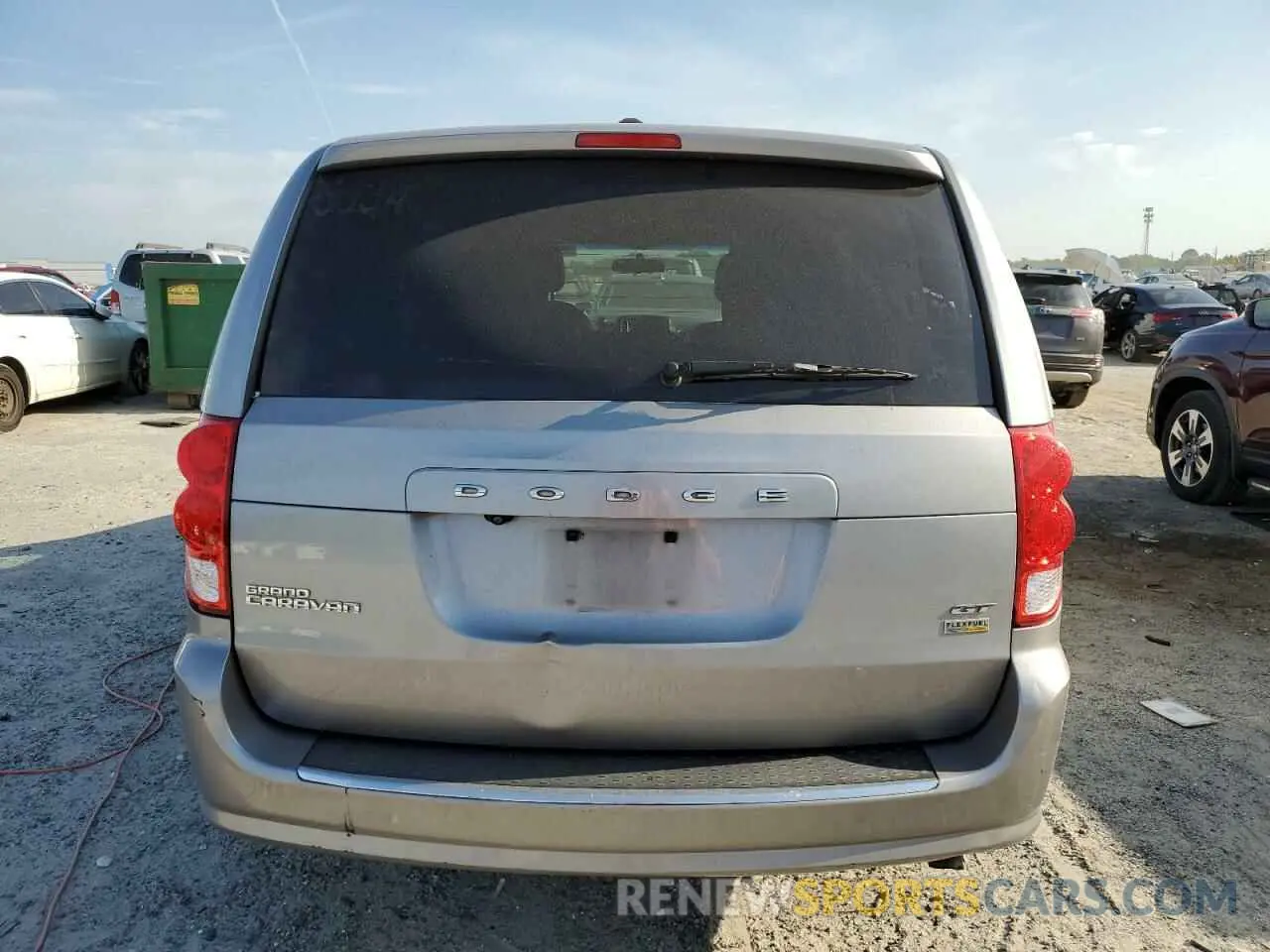 6 fotografías del automóvil dañado 2C4RDGEG5KR617980 DODGE CARAVAN 2019