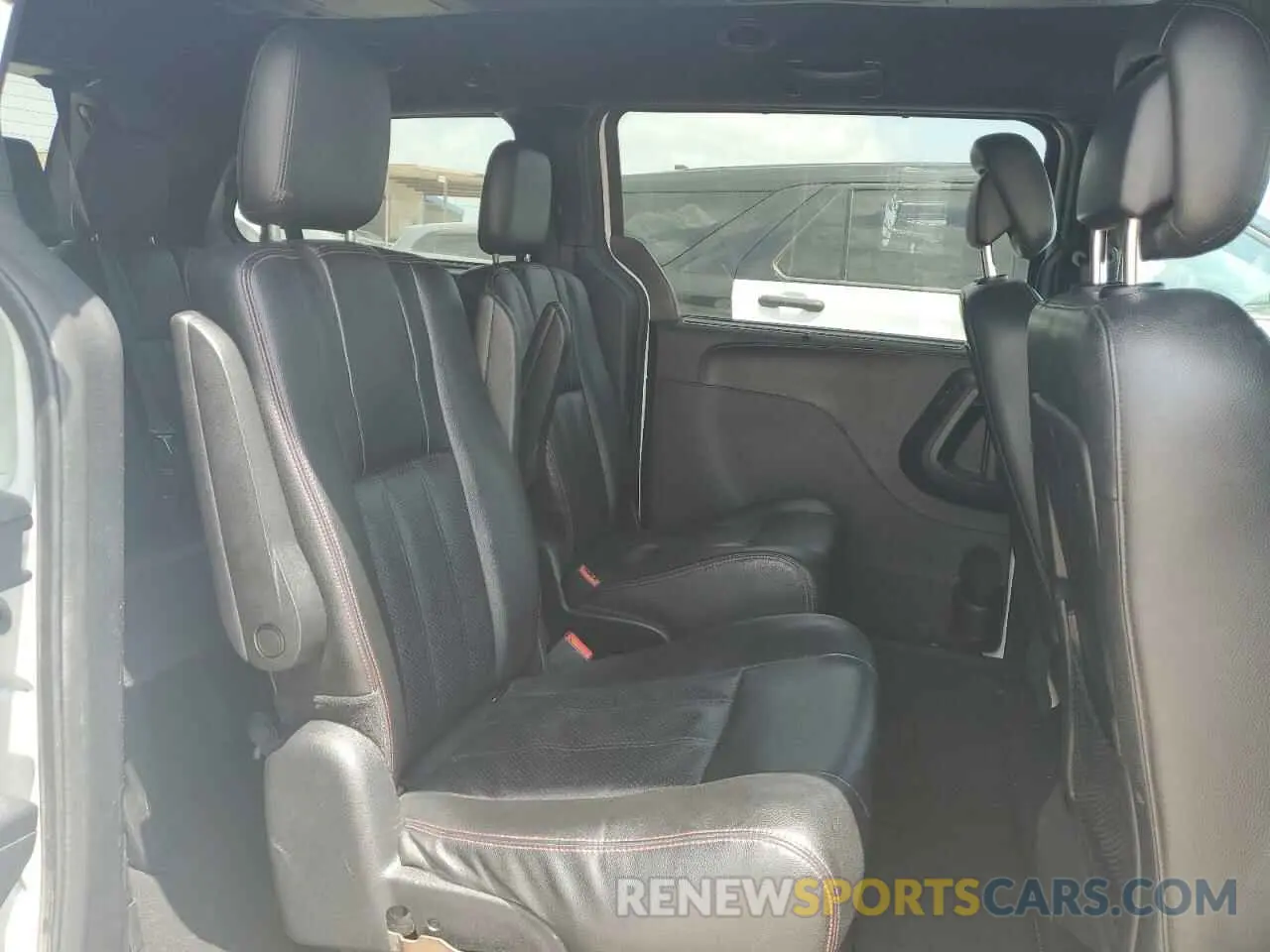 11 fotografías del automóvil dañado 2C4RDGEG5KR641020 DODGE CARAVAN 2019