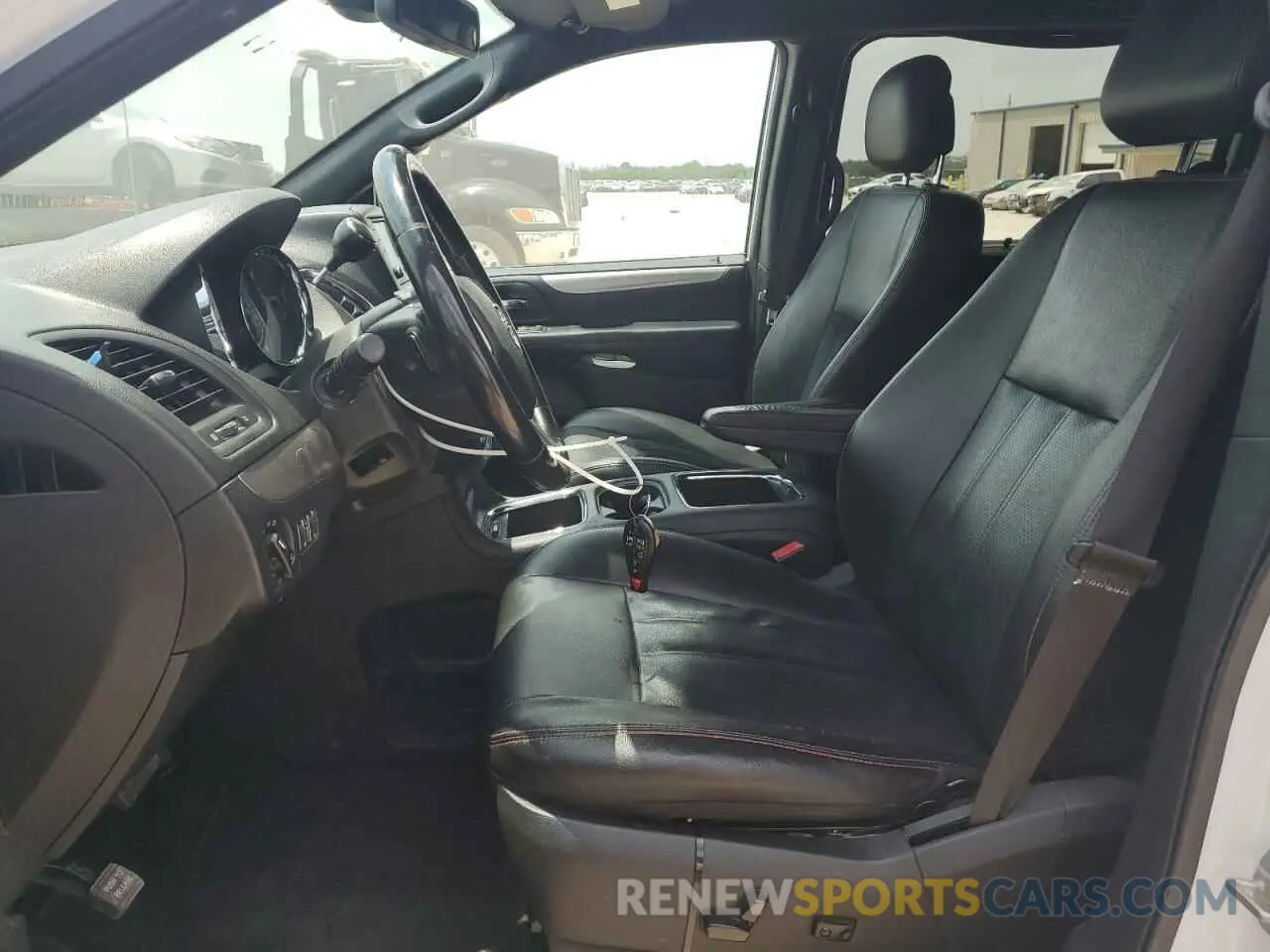 7 fotografías del automóvil dañado 2C4RDGEG5KR641020 DODGE CARAVAN 2019