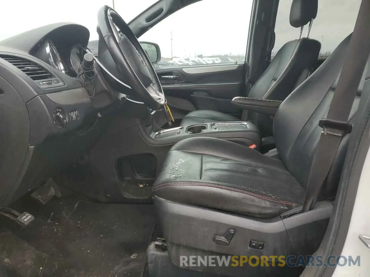 7 fotografías del automóvil dañado 2C4RDGEG5KR648341 DODGE CARAVAN 2019