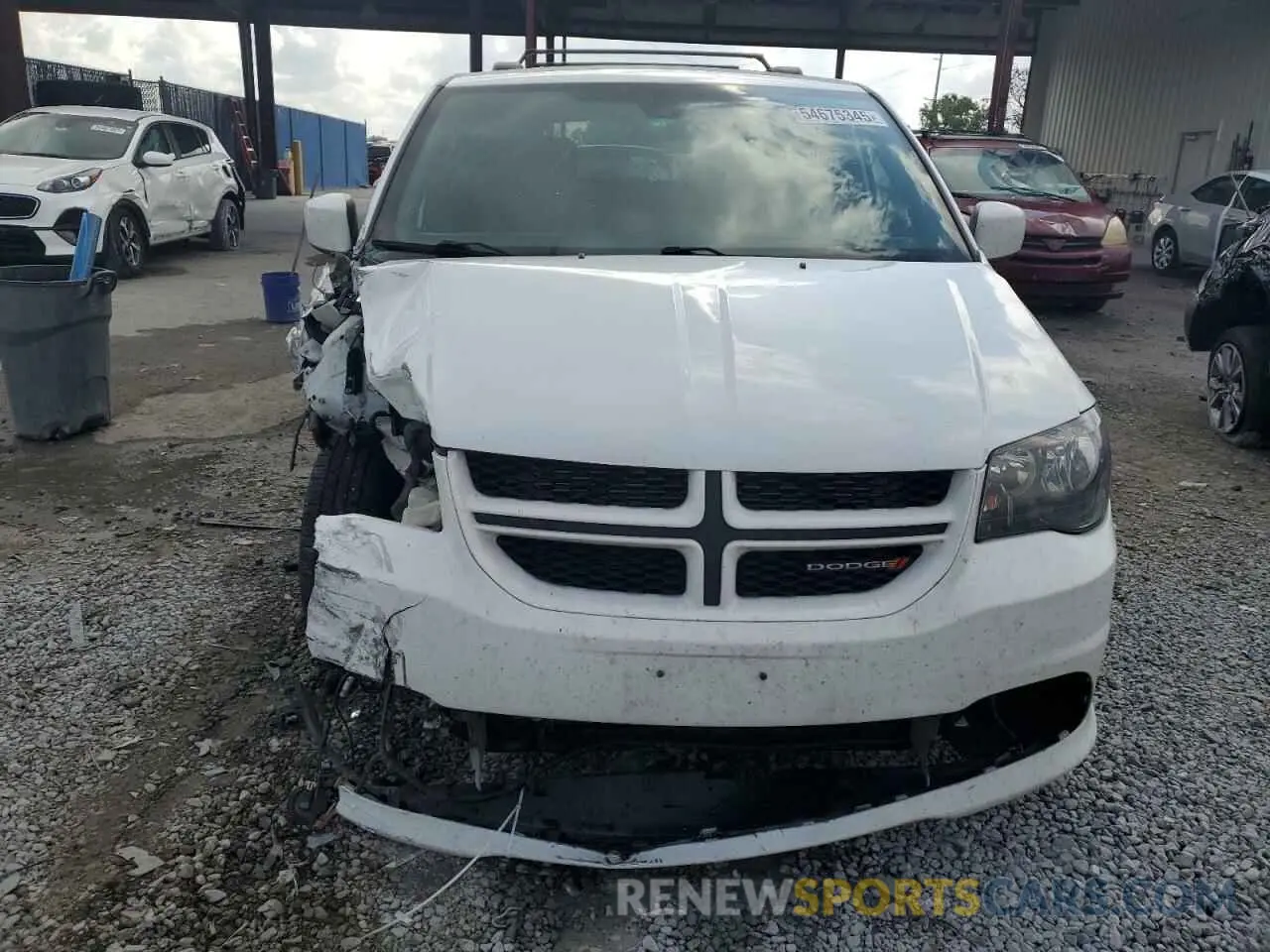 5 fotografías del automóvil dañado 2C4RDGEG5KR750156 DODGE CARAVAN 2019
