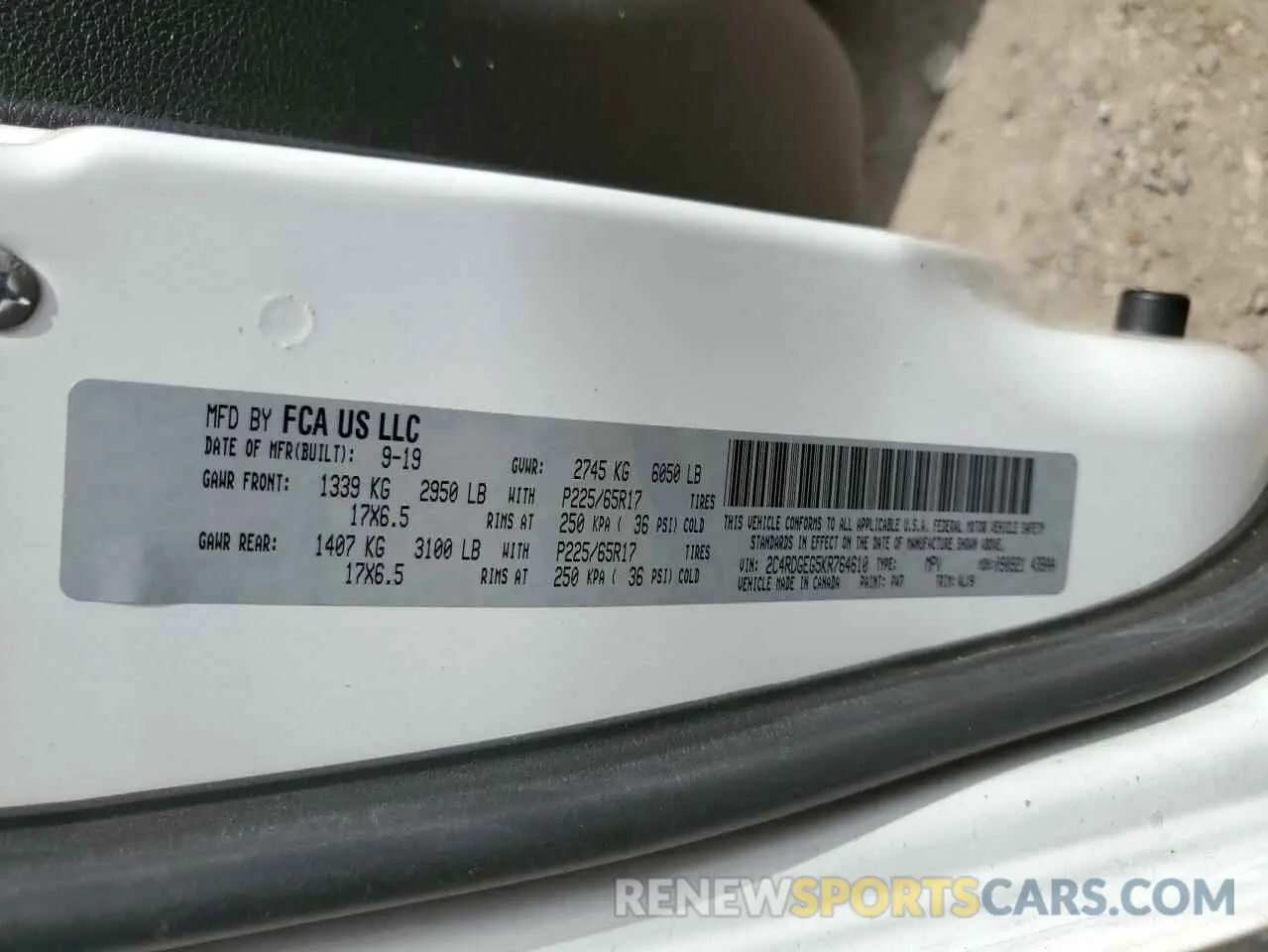 13 fotografías del automóvil dañado 2C4RDGEG5KR764610 DODGE CARAVAN 2019